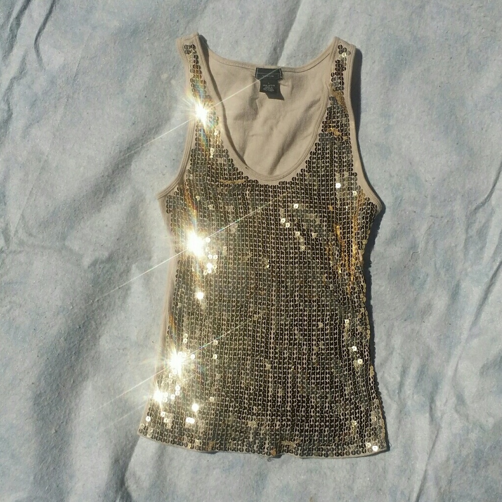 Sequin tank